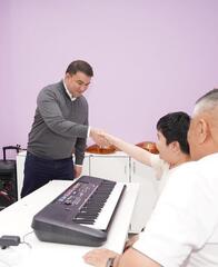 НУРАЛХАН КУШЕРОВ ОЗНАКОМИЛСЯ С РАБОТОЙ РЕАБИЛИТАЦИОННОГО ЦЕНТРА «AINALA» В САРЫАГАШЕ