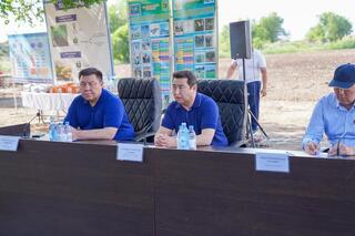 Айдарбек Сапаров обсудил с фермерами Жетысу развитие кукурузоводства и экспортный потенциал региона