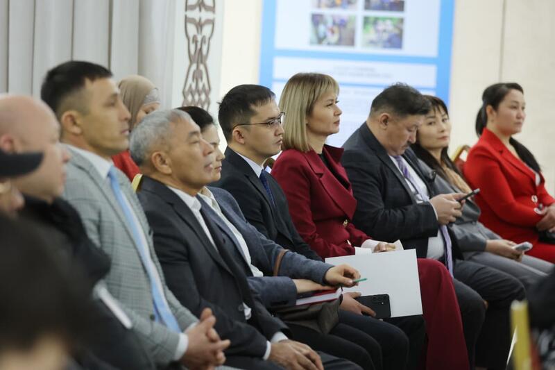 Ербол Карашукеев встретился с представителями НПО