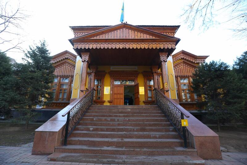 Аким Алматы Дархан Сатыбалды ознакомился с деятельностью Дворца школьников и Музея Алматы