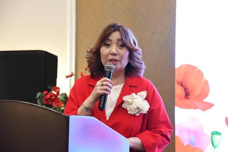 Женщин - представительниц рабочих профессий чествовали на конференции в Астане