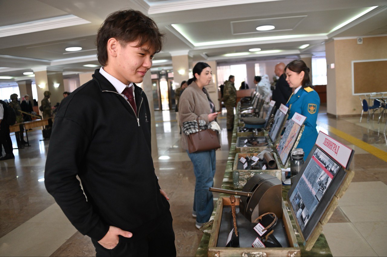 Министерство обороны проводит в южных регионах акцию «Біртұтас ел – біртұтас жер» для допризывной молодежи