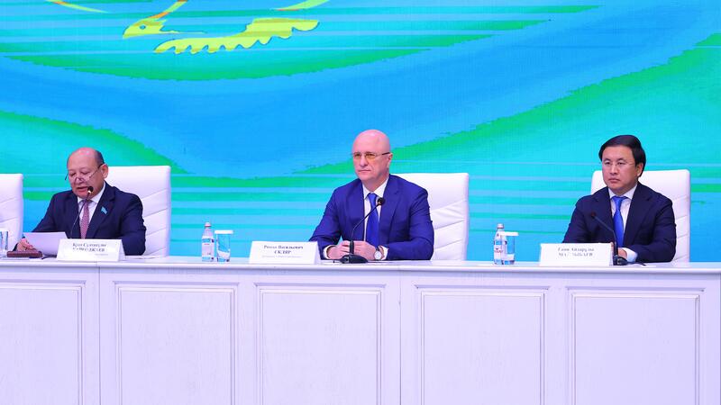 Олжас Бектенов представил активу Алматинской области нового акима