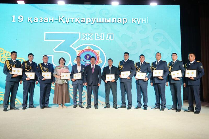 Аким Мангистауской области Нурдәулет Килыбай поздравил спасателей региона с профессиональным праздником