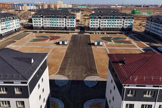 Депутаты поздравили жителей с новосельем