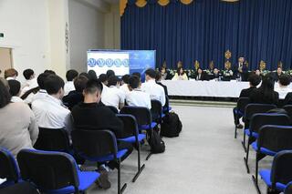 Столичным школьникам рассказали о вреде наркомании и кибербезопасности