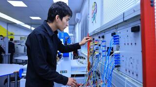 Будущее рынка труда: как решить дефицит рабочих кадров в Карагандинской области