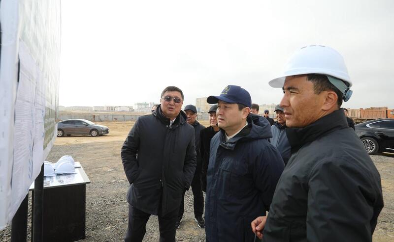 Нурдaулет Килыбай ознакомился со строительством автовокзала в Актау