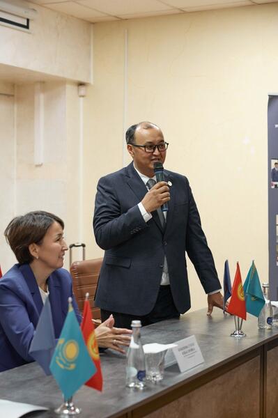 В Бишкеке обсудили развитие филиала КазНУ имени аль-Фараби