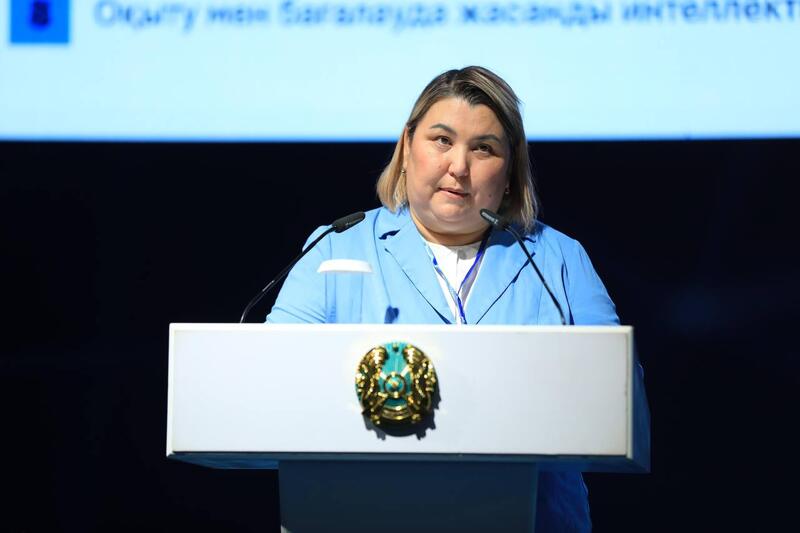 Свыше 15 тысяч педагогов приняли участие в традиционной августовской конференции учителей