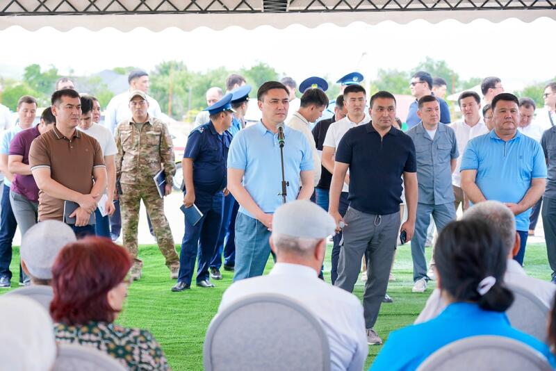 АКИМ ГОРОДА ВСТРЕТИЛСЯ С ЖИТЕЛЯМИ ЕНБЕКШИНСКОГО РАЙОНА