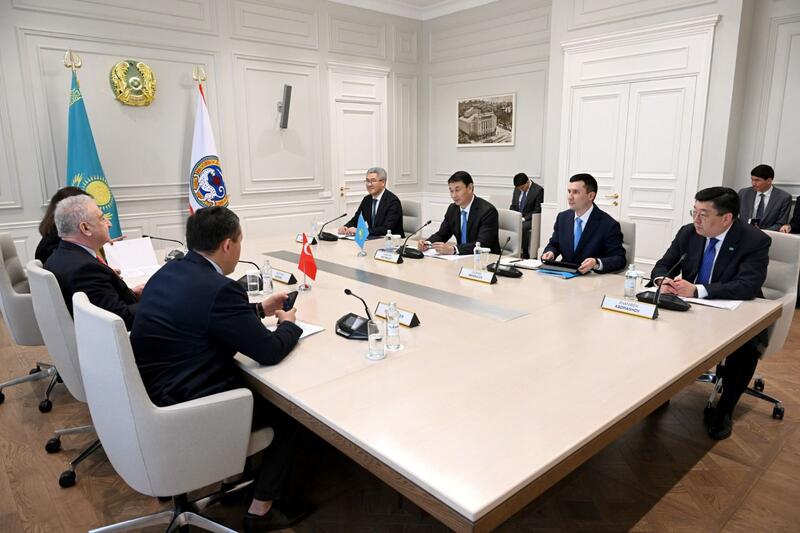 Аким Алматы Дархан Сатыбалды провел встречу с Послом Турции