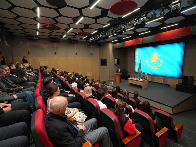 Мурат Муханов встретился с учеными-сейсмологами в Алматы