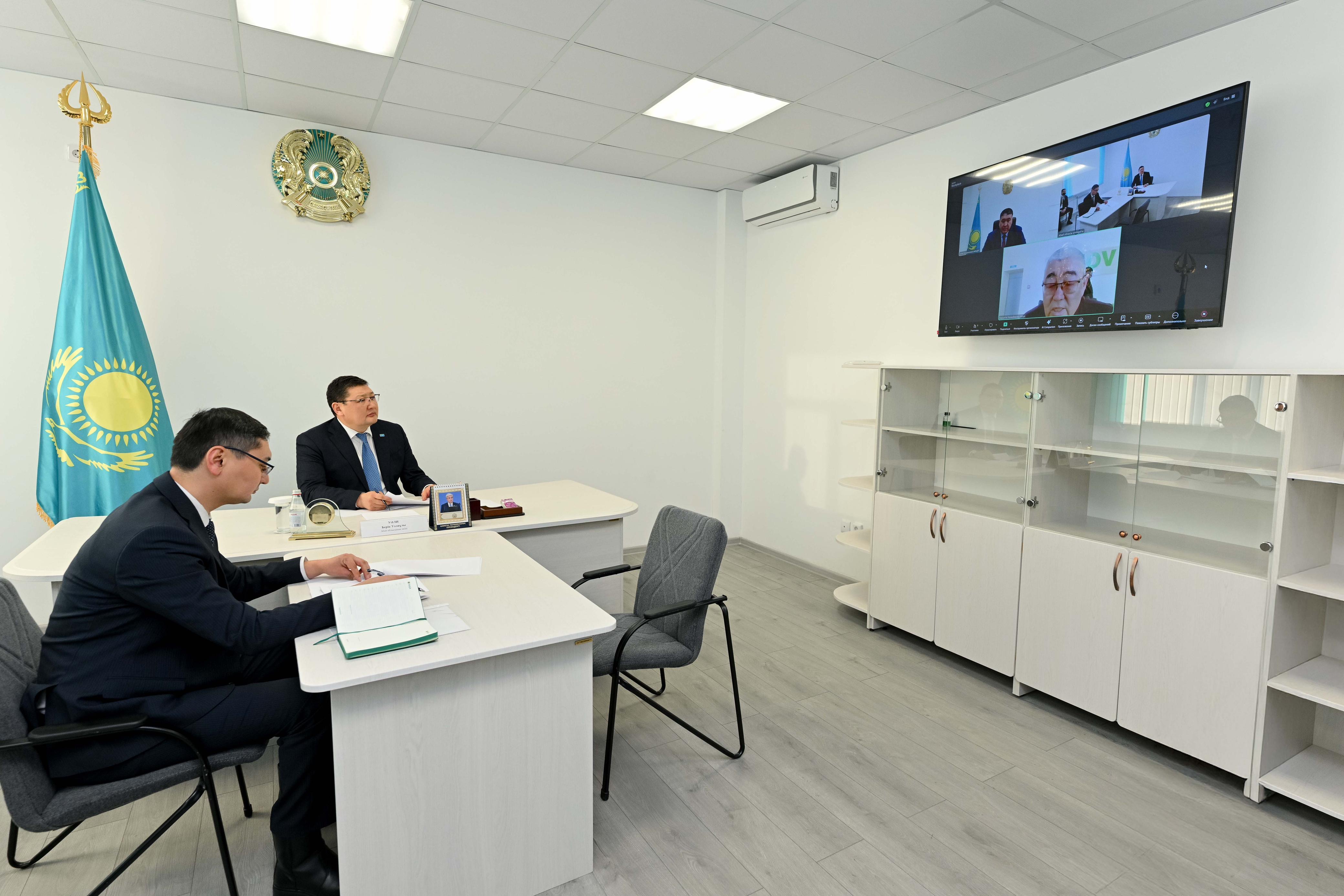 Аким области провел личный прием граждан