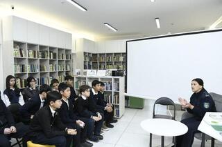 «Закон и порядок»: в столичной библиотеке прошло специальное мероприятие о вреде наркотиков