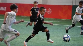 Около 140 команд сыграли на открытии зимнего сезона новой детской футбольной лиги Карагандинской области