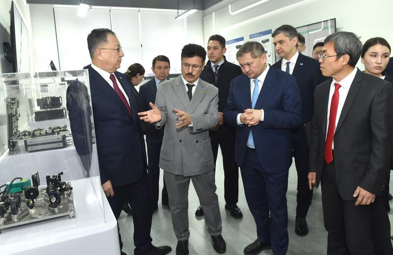 В КазНУ открылся Казахстанско-Сингапурский центр квантовых технологий