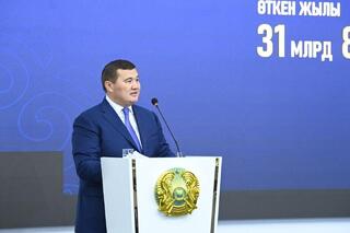 За прошедшие 11 месяцев на постоянную работу трудоустроено около 28 тысяч человек