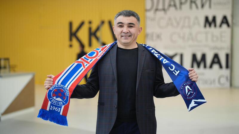 Аким области поздравил футболистов клуба «Алтай» с выходом в Премьер-лигу