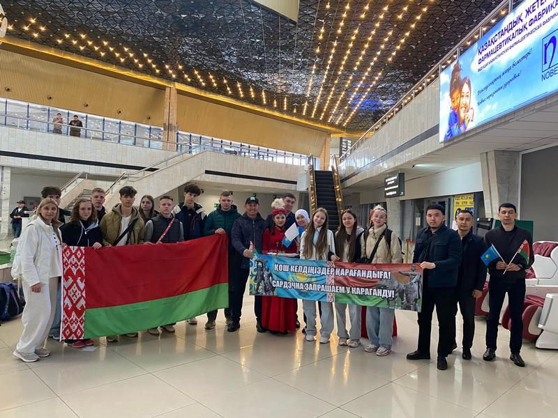 200 спортсменов участвуют в республиканском турнире по лёгкой атлетике памяти Казыбека Нуржанова