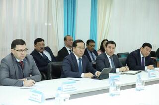 Нурдаулет Килыбай провёл общественный приём на площадке партии