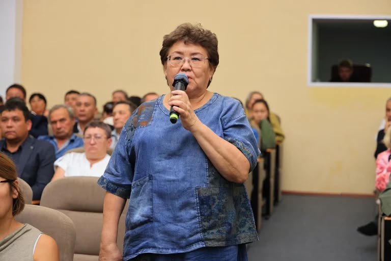 Ермаганбет Булекпаев встретился с жителями Абайского района