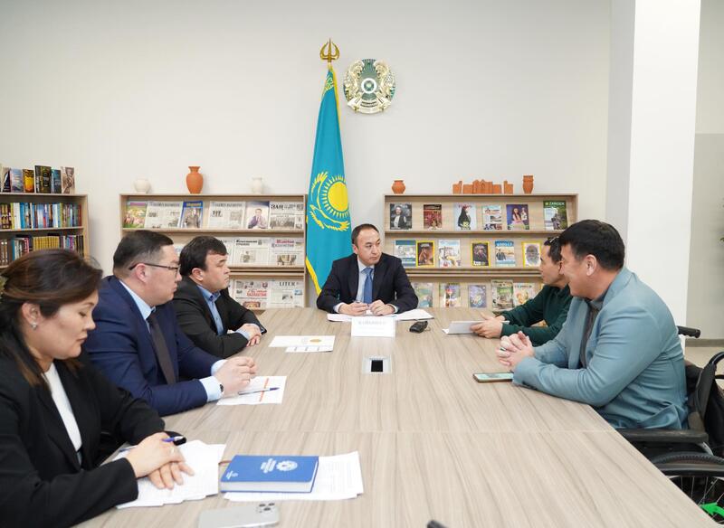 ЗАМЕСТИТЕЛЬ АКИМА ТУРКЕСТАНСКОЙ ОБЛАСТИ ВЫСЛУШАЛ ОБРАЩЕНИЯ ЖИТЕЛЕЙ