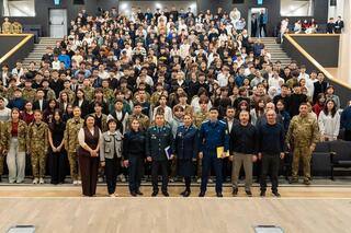 «Выбор за вами»: прокуратура и полиция встретились со студентами в Астане в рамках месячника против наркотиков