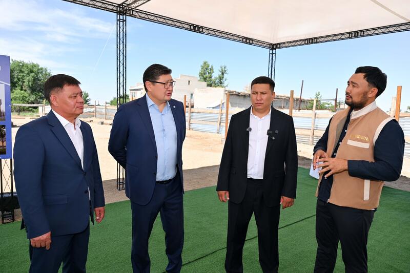 Позитивные изменения в городе Шар: строится бассейн и реконструируется железнодорожный вокзал