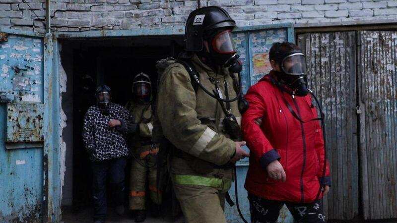 Пожарные Усть-Каменогорска провели учение в общежитии