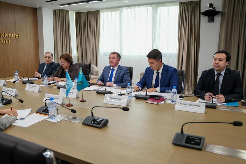 Министр юстиции Республики Казахстан Ерлан Сарсембаев провёл встречу с Постоянным координатором ООН в Казахстане Саранго Раднарагча