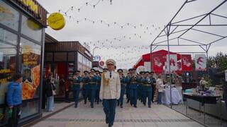 В Астане военный оркестр выступил перед жителями города