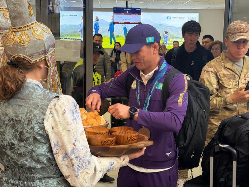 Карагандинский боец ММА вернулся с Азиады с бронзовой медалью