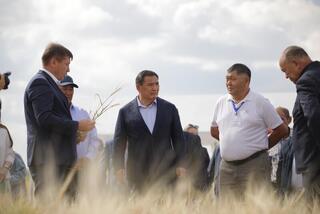 Полный цикл производства и социальная ответственность: опыт одного из ведущих хозяйств Жаркаинского района