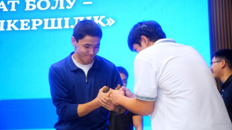 Совет отцов Астаны провёл открытый диалог со школьниками в рамках программы «Адал азамат»