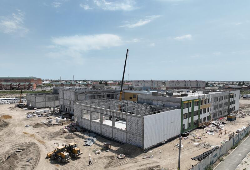 Глава региона ознакомился с темпами работ на строительных площадках образовательных учреждений