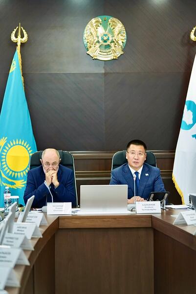 Аким области Асаин Байханов принял участие в заседании Комитета партийного контроля партии «AMANAT»