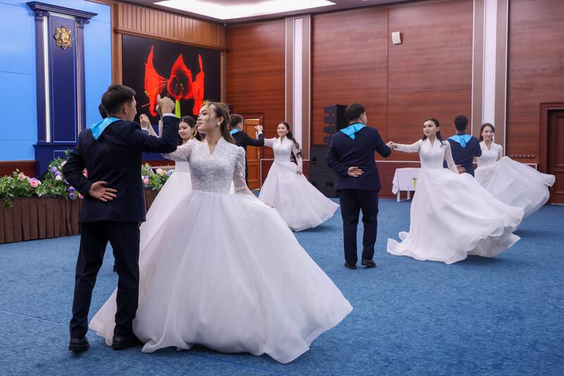 Академия выпустила новых сотрудников