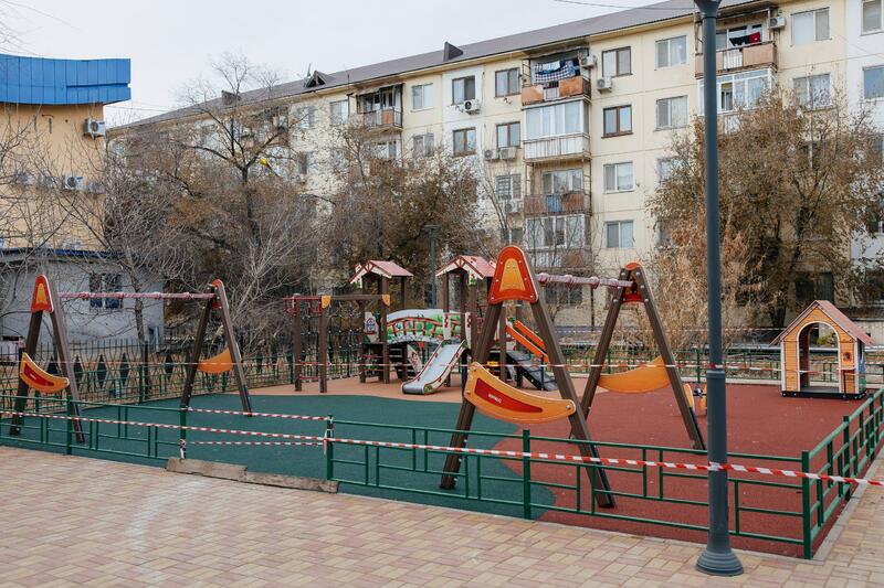 Бюджет народного участия: в Атырау строятся игровые и спортивные площадки