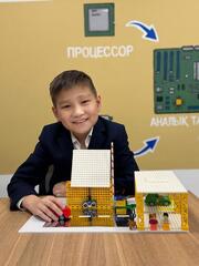 В Астане школьник придумал «умный шлагбаум»