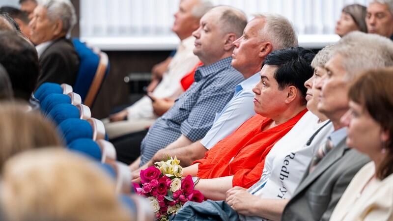 В Темиртау наградили металлургов