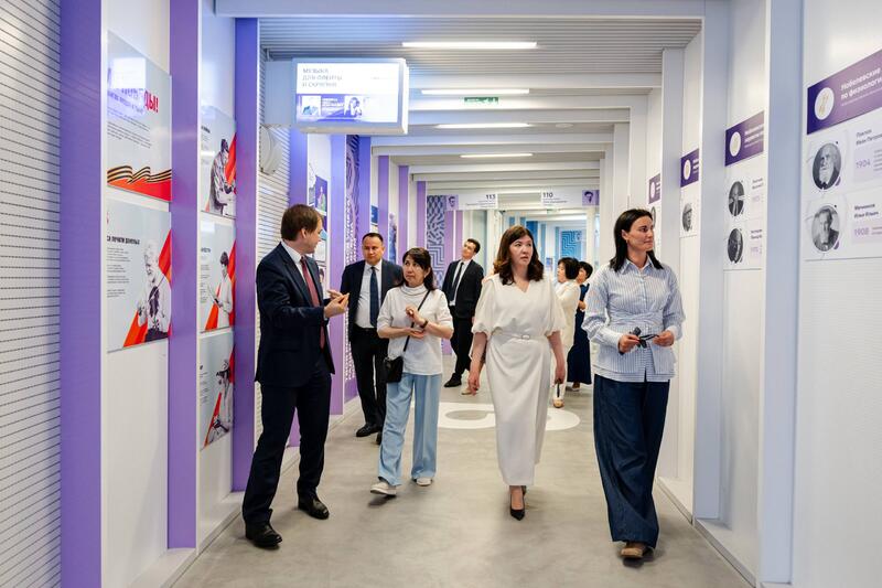 Делегация Министерства просвещения Республики Казахстан посетила федеральную территорию «Сириус».