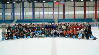 В Астане прошел благотворительный матч по хоккею среди детей