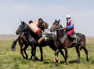 Наследие тюльпанов: Каратау стал ареной для праздника спорта и традиций