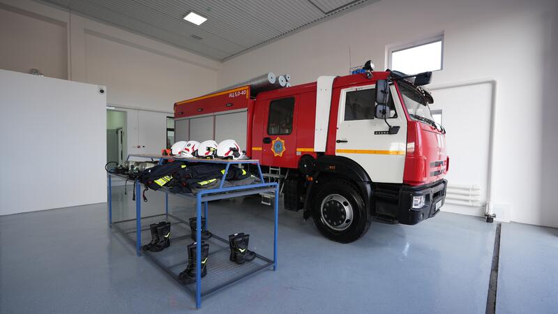 Глава МЧС дал старт работе первого в Казахстане универсального комплекса пожарных, медиков и полиции