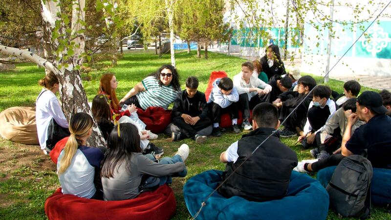 В Астане отметили Национальный день книги: «Кітап FEST» собрал любителей книг и искусства