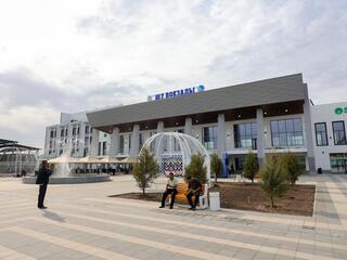 Президент тапсырмасы: қайта жаңғыртудан өткен Шу теміржол вокзалы пайдалануға берілді