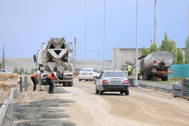 В Актобе проводятся масштабные дорожные ремонтные работы
