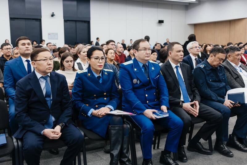 Глава региона встретился с предпринимателями Атырауской области