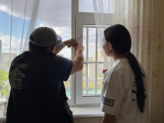 Профилактический рейд по предупреждению выпадения детей из окон провели в Астане